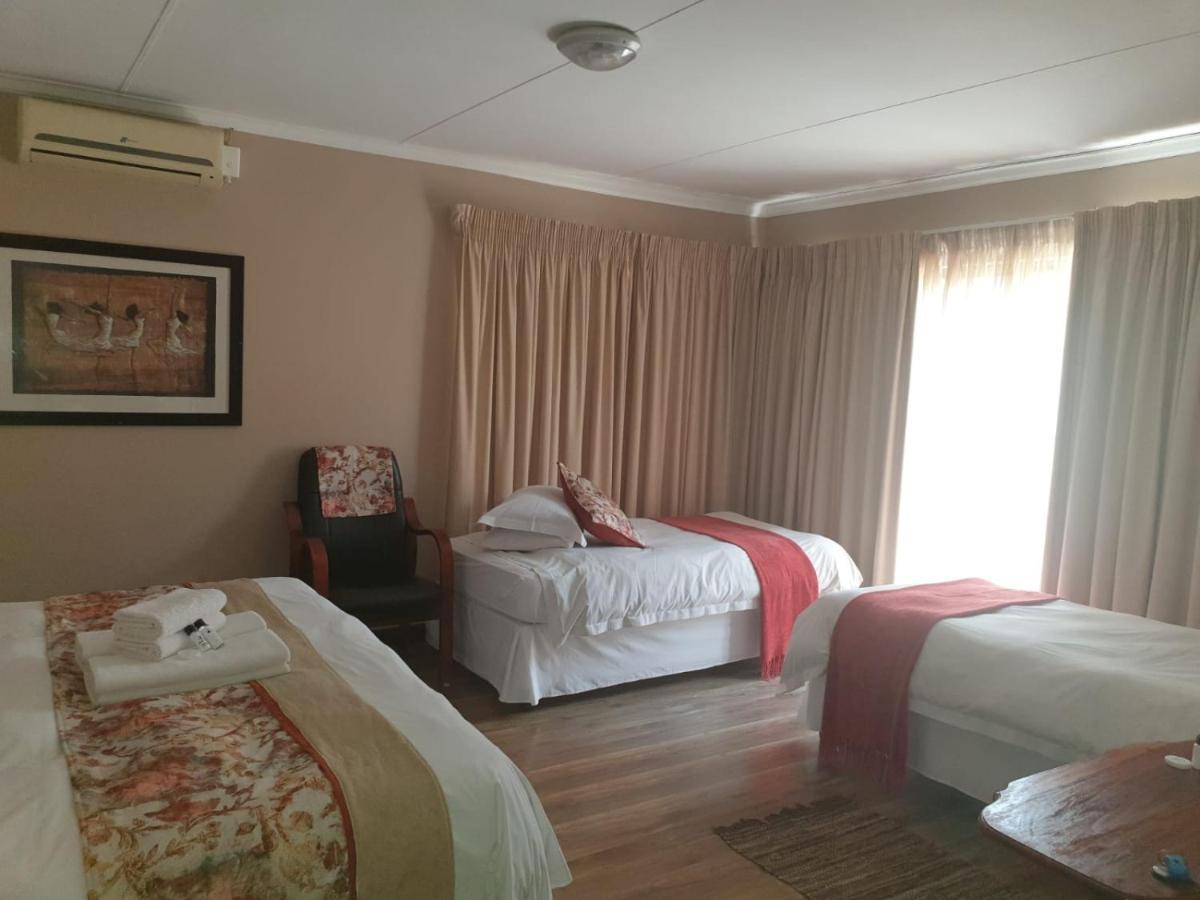 Tsessebe Guesthouse Блоемфонтейн Екстериор снимка