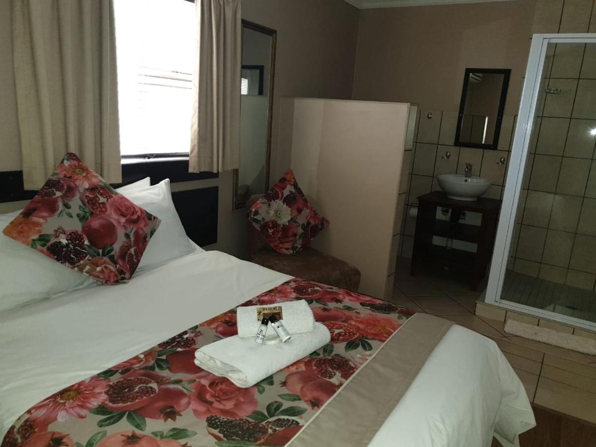 Tsessebe Guesthouse Блоемфонтейн Екстериор снимка