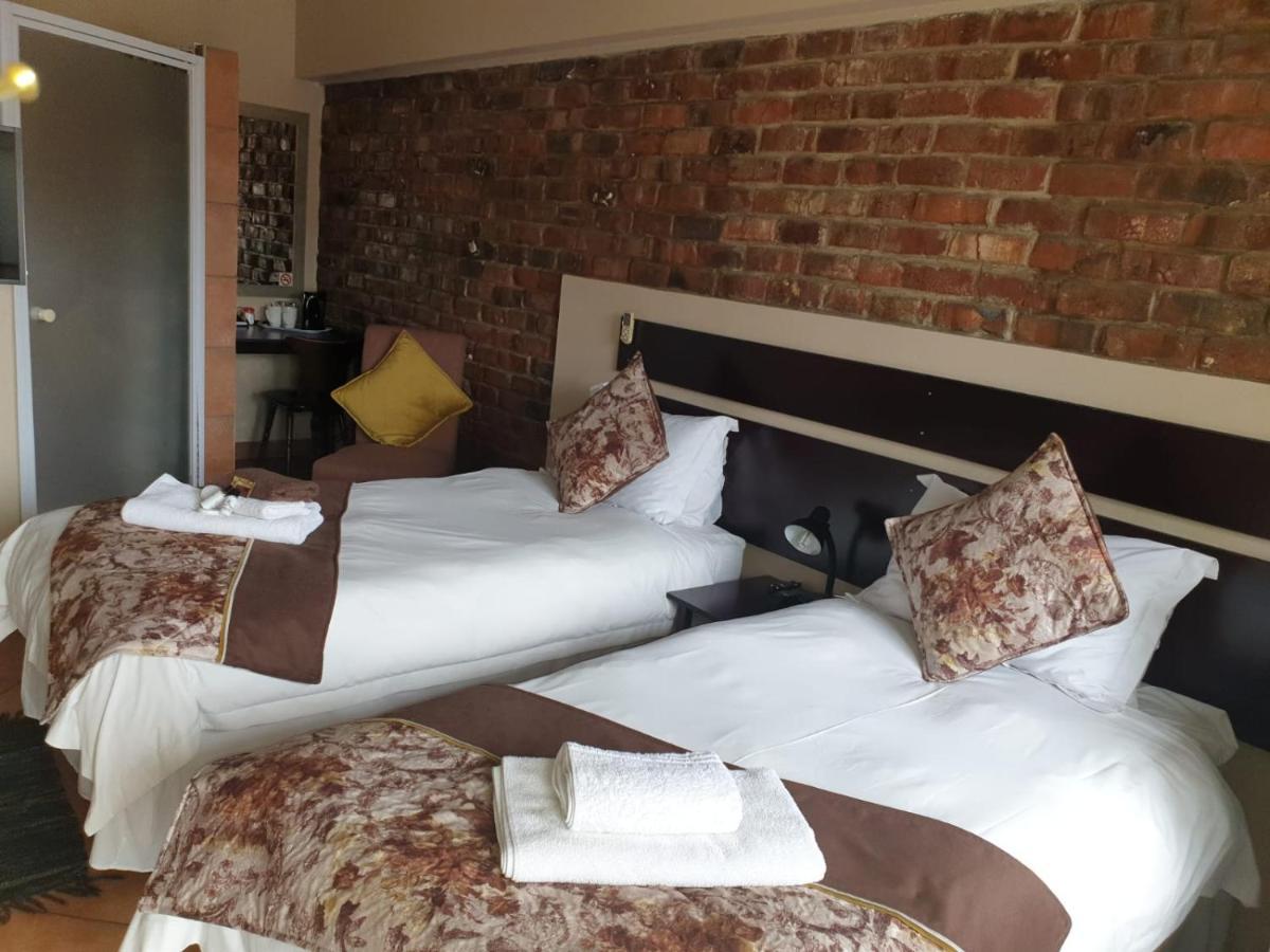Tsessebe Guesthouse Блоемфонтейн Екстериор снимка