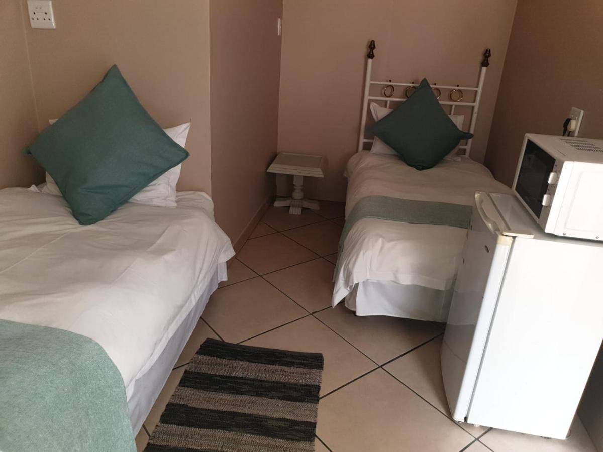 Tsessebe Guesthouse Блоемфонтейн Екстериор снимка